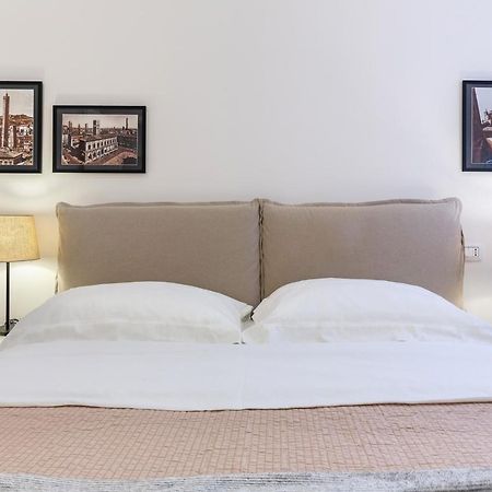 Bologna Piazza Del Nettuno Apartment ภายนอก รูปภาพ